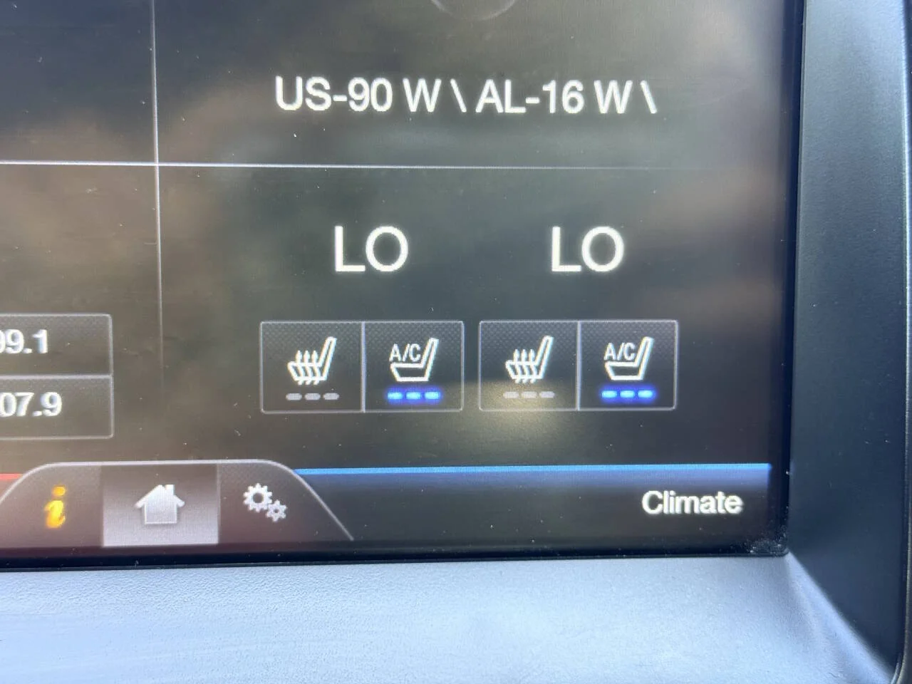 Used 2013 Black Ford Lariat 4x4 4dr SuperCrew Styleside 6.5 ft. SB image 28