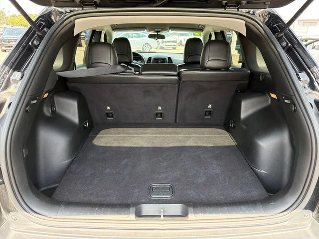Used 2019 Black Jeep Latitude Plus image 29