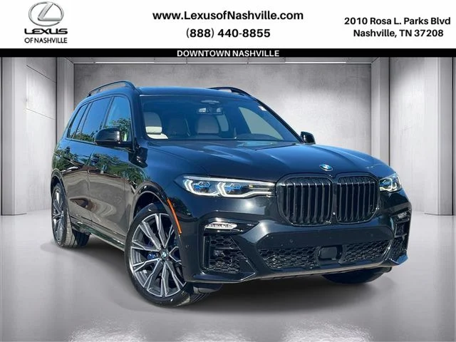 2022 BMW X7 M50i's photo