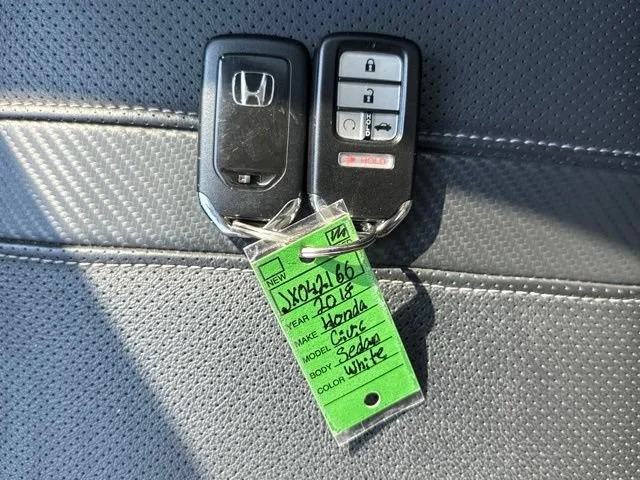 Used 2018 White Orchid Pearl Honda Touring image 11
