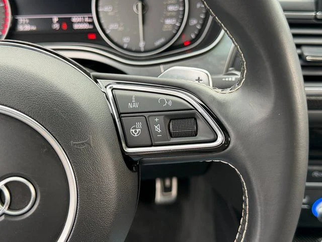 Used 2017  Audi 4.0T Prestige image 25