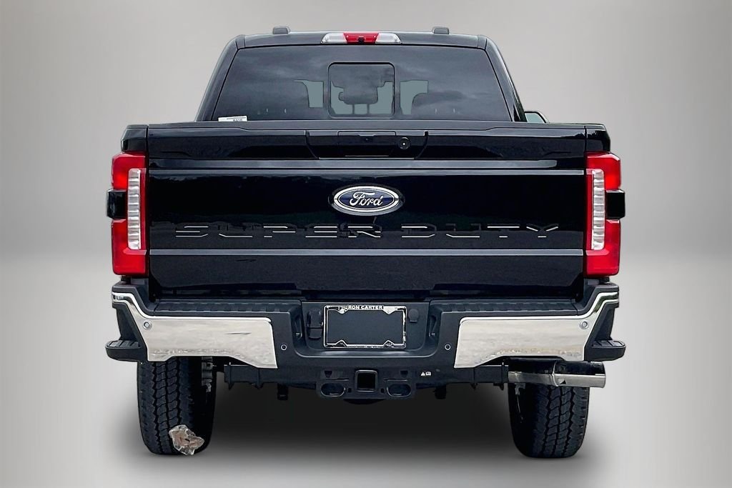New 2026 Ford Super Duty F-250 Lariat 4D Crew Cab