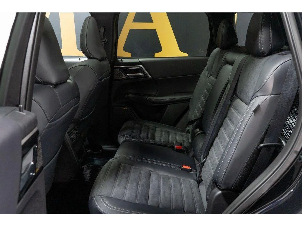 2026 Mitsubishi Outlander SE - Photo 22
