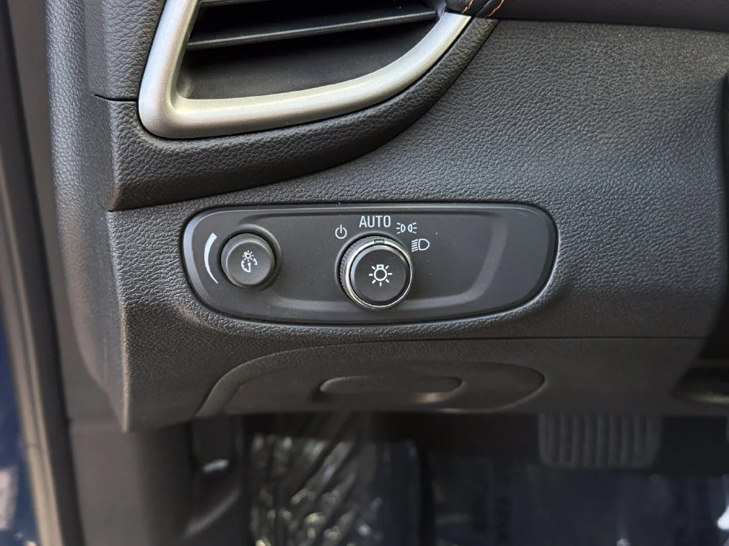 Used 2020 PACIFIC BLUE METALLIC Chevrolet LT image 25