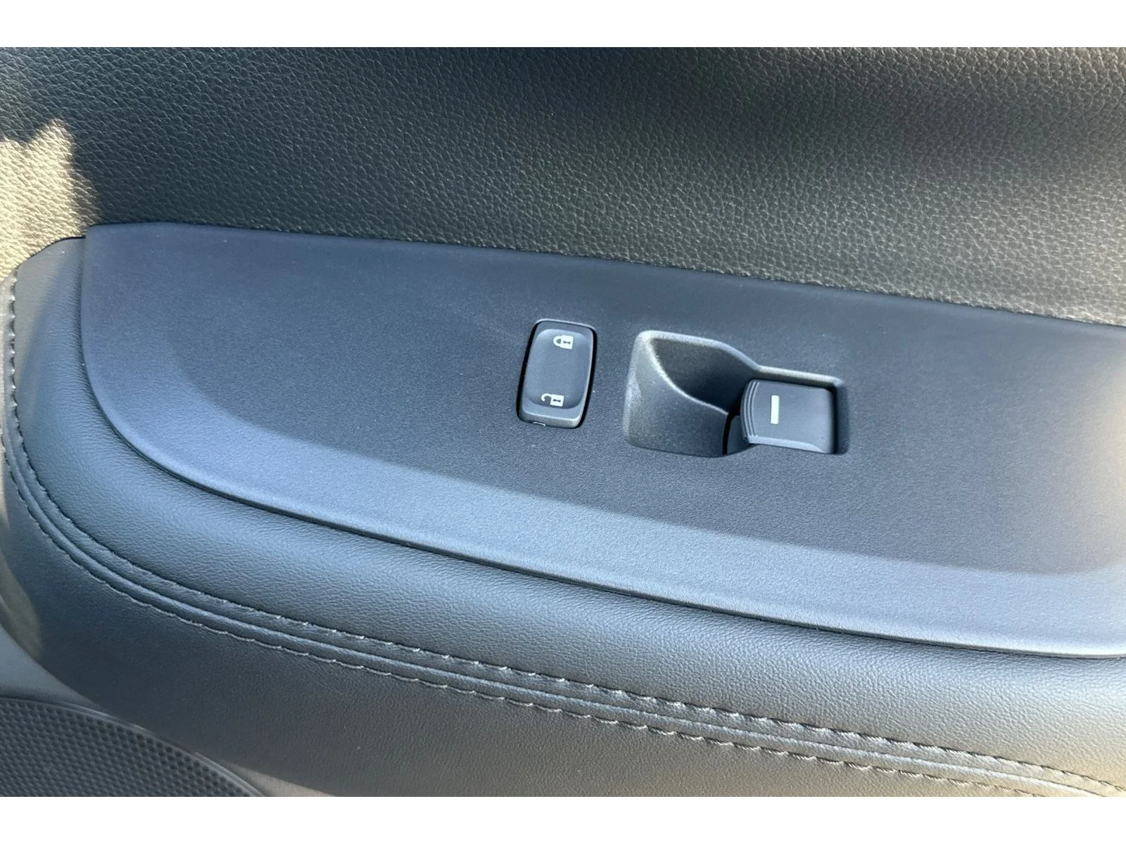 Used 2027 Modern Steel Metallic Honda LX image 22