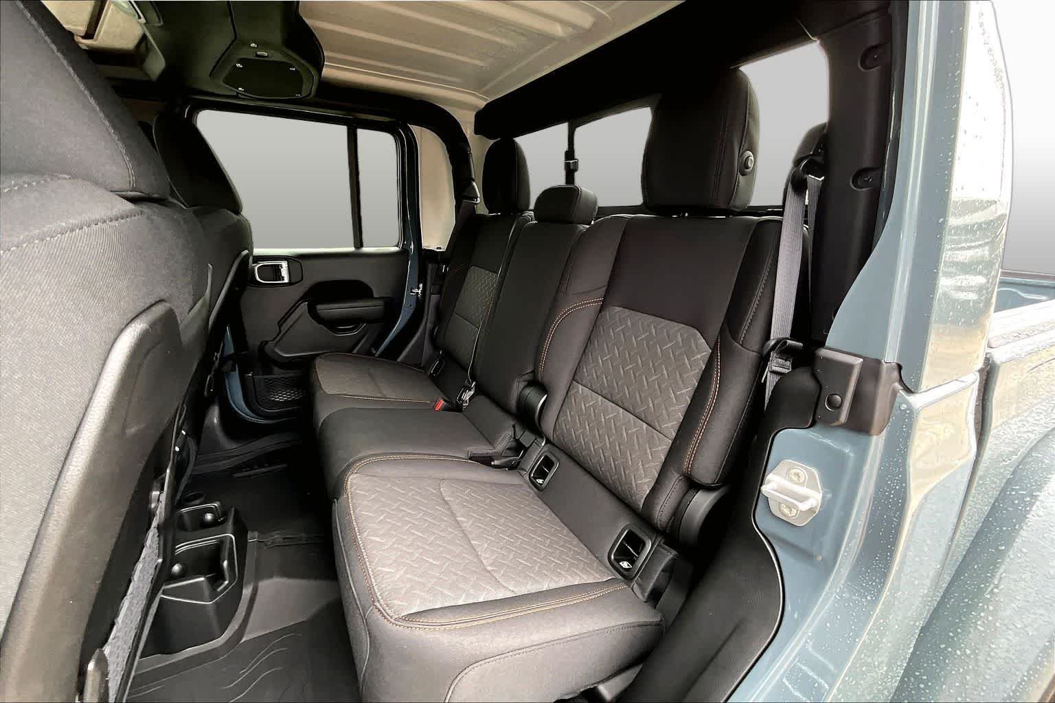 New 2026 Anvil Clearcoat Jeep Mojave image 22