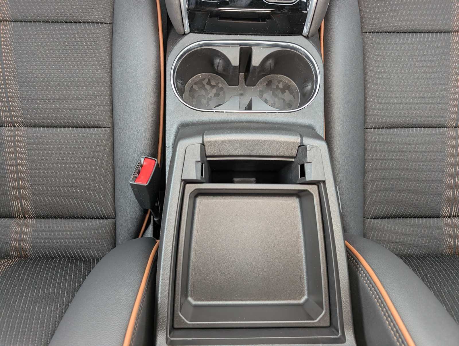 2026 GMC Canyon AT4 - Photo 14