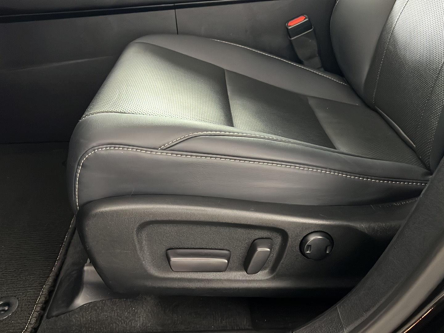 Used 2021  Lexus RX 350 image 15