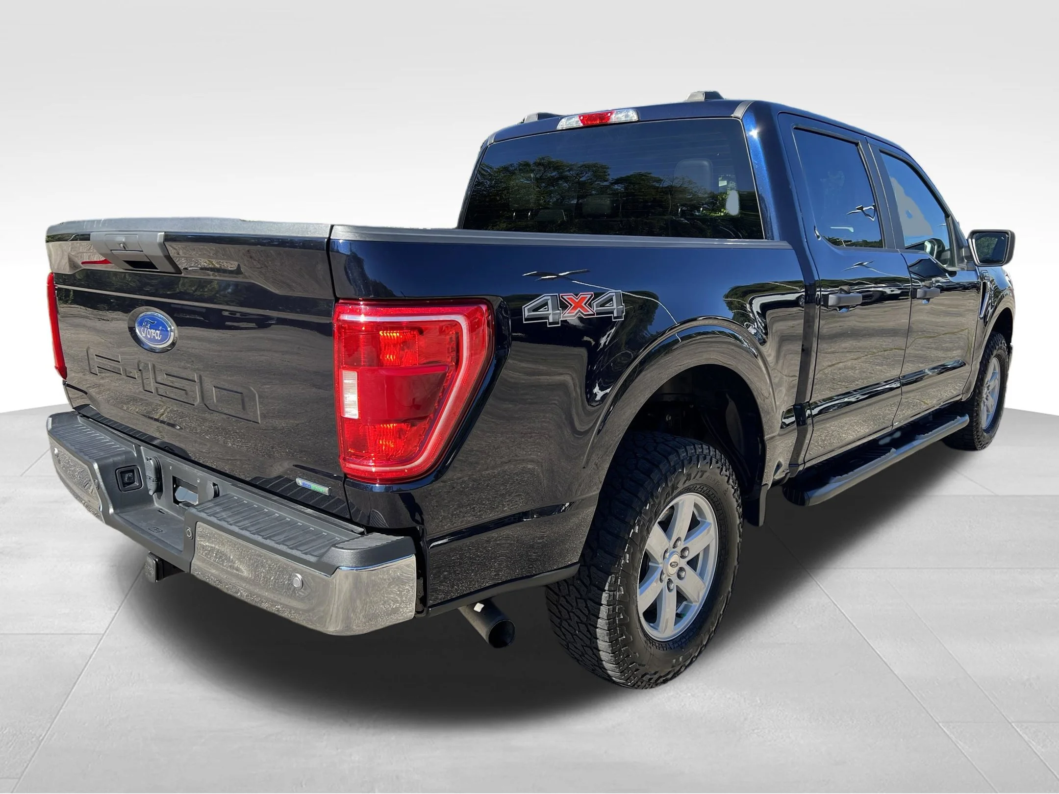 Used 2021 Blue Metallic Ford XLT image 7