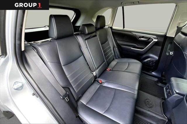 Certified Used 2025 SILVER SKY METALLIC Toyota  image 20