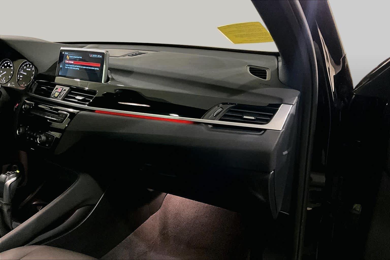 Used 2019 Jet Black BMW xDrive28i image 18