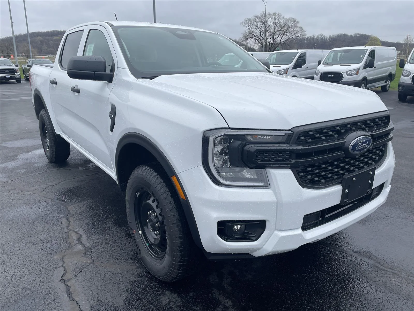 New 2026 Oxford White Ford XL image 9