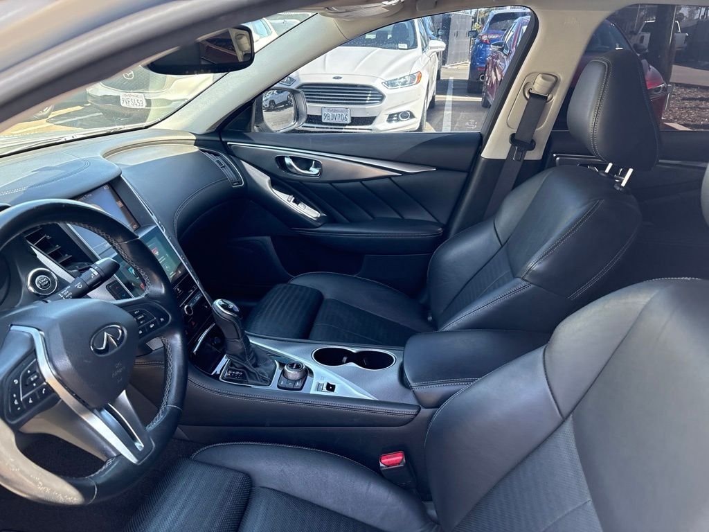 Used 2019 Liquid Platinum INFINITI 3.0t Signature Edition image 12