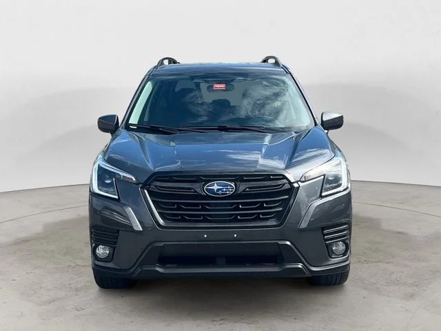 Used 2022 Gray Metallic Subaru Premium image 8