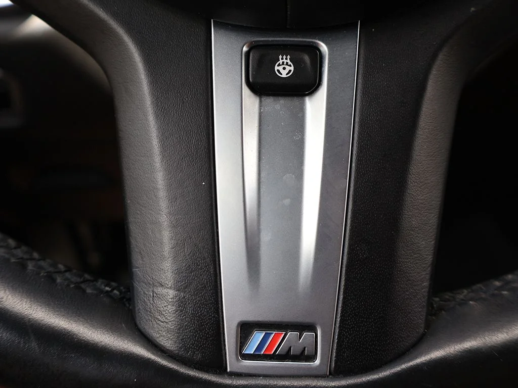 Used 2021 White BMW M50i image 53