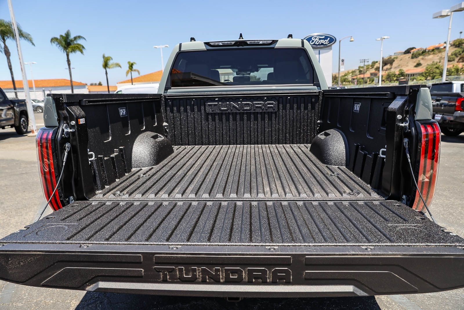 New 2026 Lunar Rock Toyota Tundra Platinum image 25