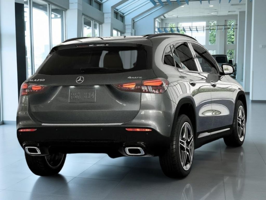 New 2026 Mountain Grey Metallic Mercedes-Benz GLA 250 image 22