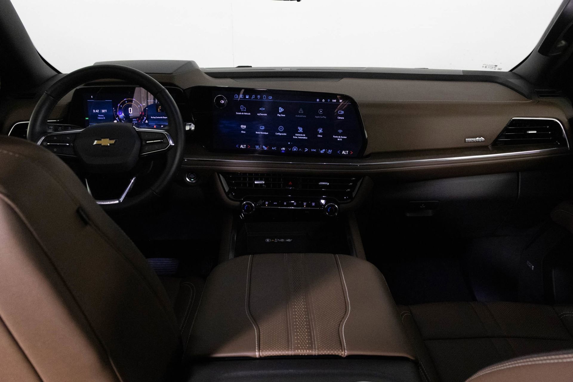 2025 CHEVROLET TAHOE - Image 18