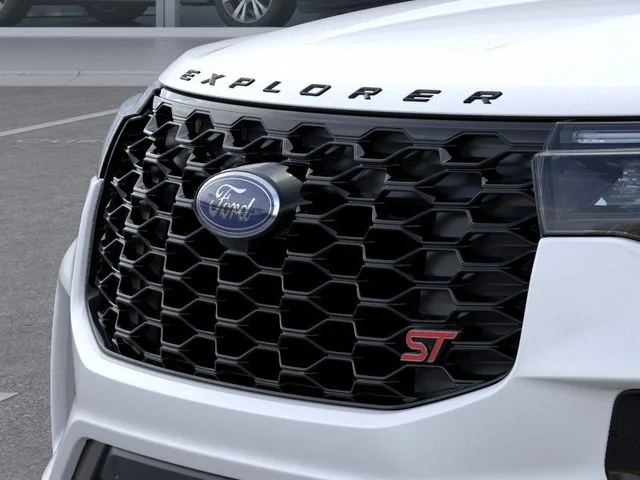 New 2026 Star White Metallic Tri-Coat Ford ST image 17