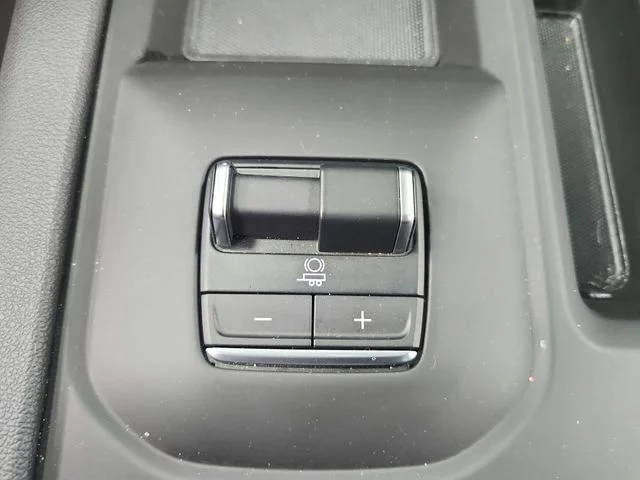 Used 2025 Red GMC AT4 image 38
