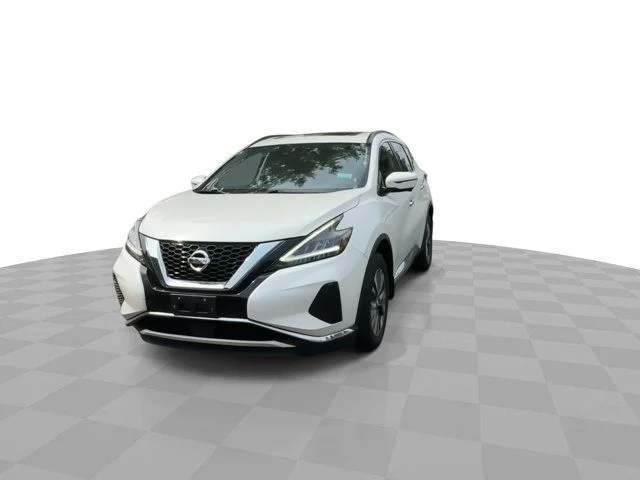 Certified Used 2020 White Nissan SV image 3