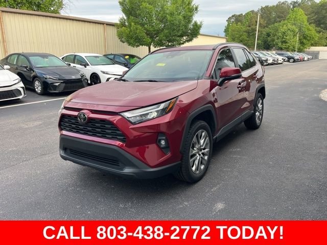 Used 2023 Red Toyota XLE Premium image 38