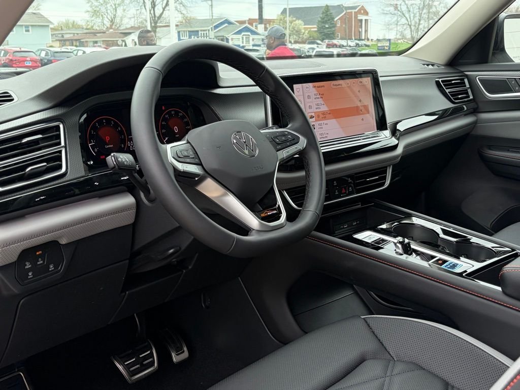 New 2026 Opal White Pearl Volkswagen Peak Edition image 10