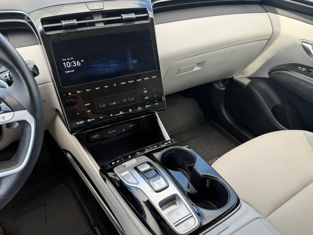 Used 2024 Black Pearl Hyundai Limited image 18