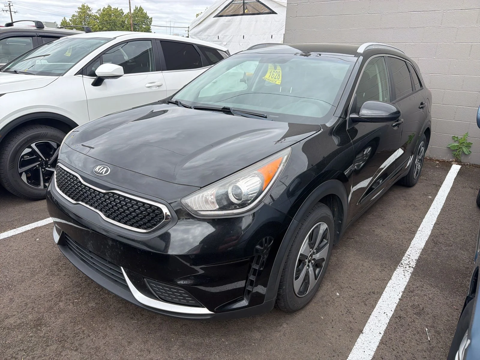 2018 Kia Niro LX's photo