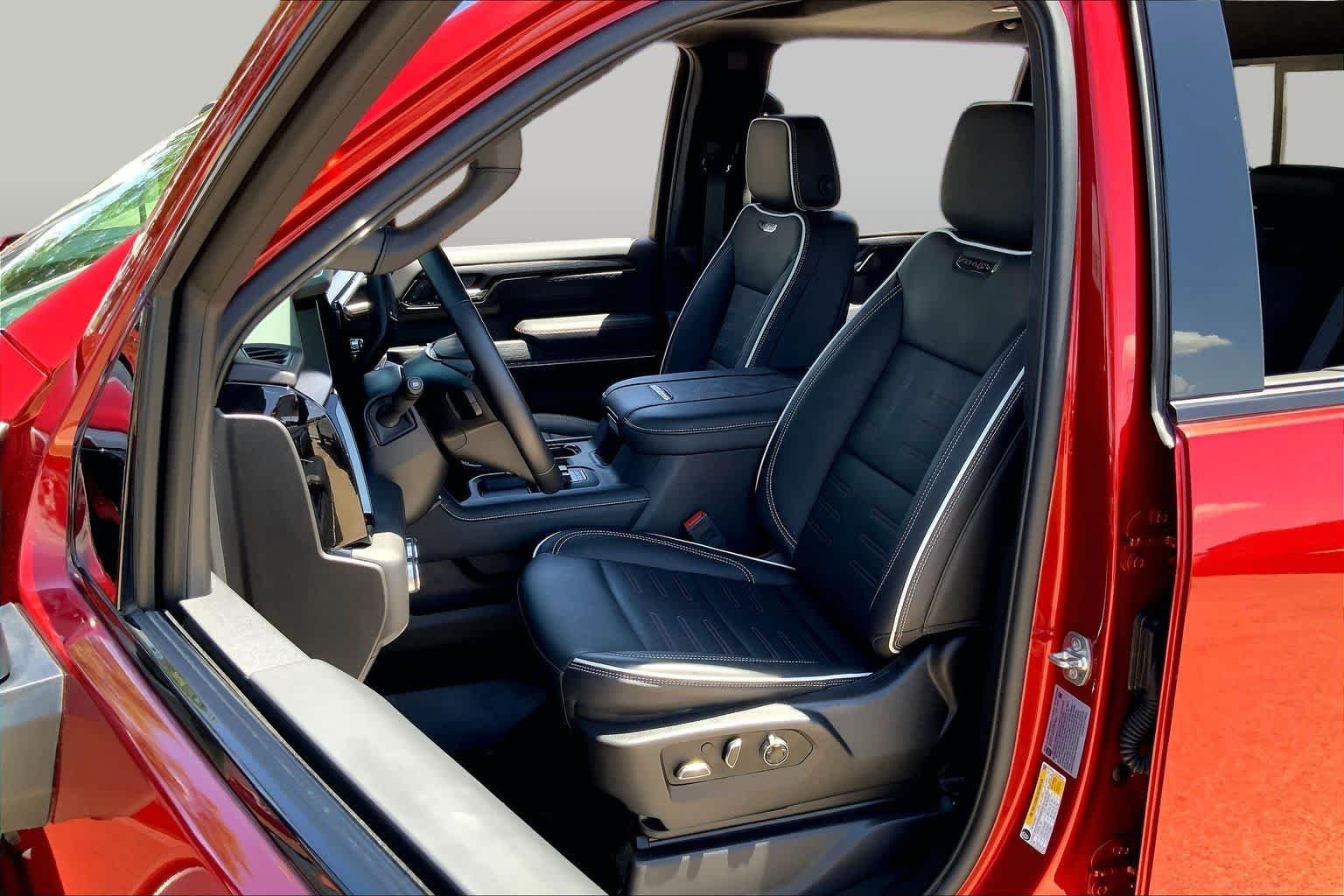 Used 2025 Volcanic Red Tintcoat GMC AT4X image 8