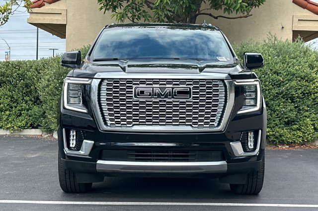 Used 2021 Black GMC Denali image 8