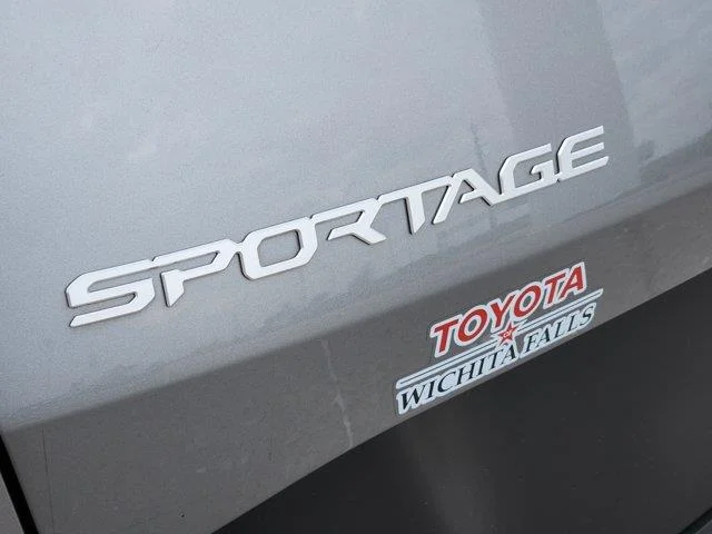 Used 2025 Gravity Gray KIA LX Front-Wheel Drive image 12