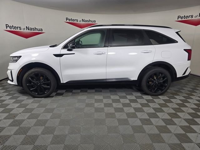 Used 2021 White Pearl Kia SX image 3