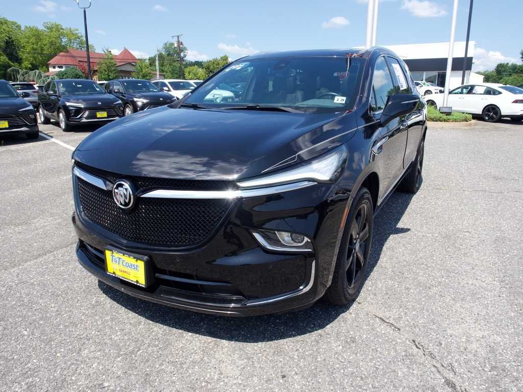 2024 Buick Enclave Essence - Photo 1
