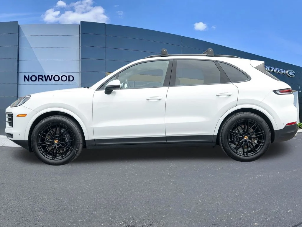 Used 2024 White Porsche Base image 7