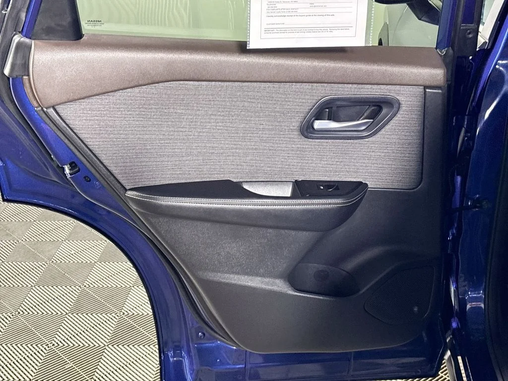 Used 2023 Blue Nissan SV image 18