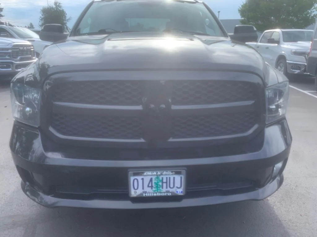 Used 2015 Brilliant Black Crystal Pearlcoat Ram Express image 3