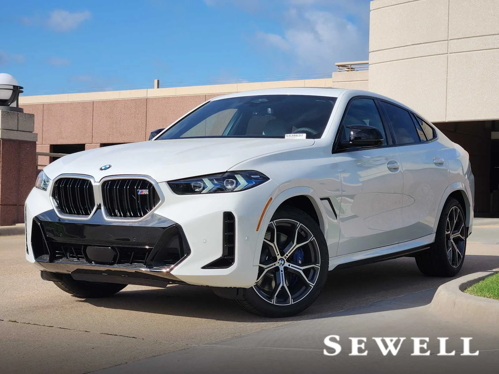 2027 BMW X6 M60i