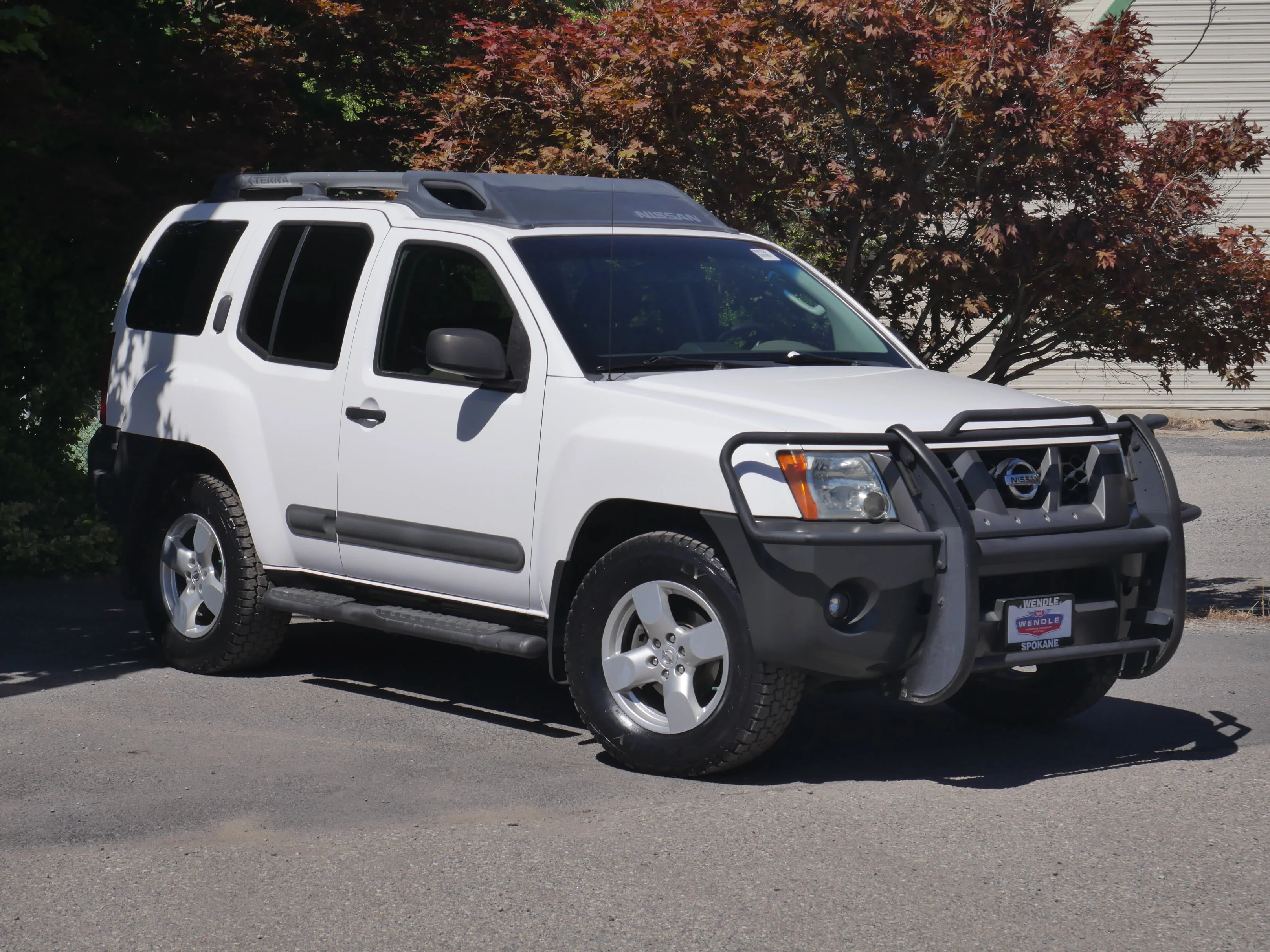 Used 2008 Avalanche Nissan SE image 27