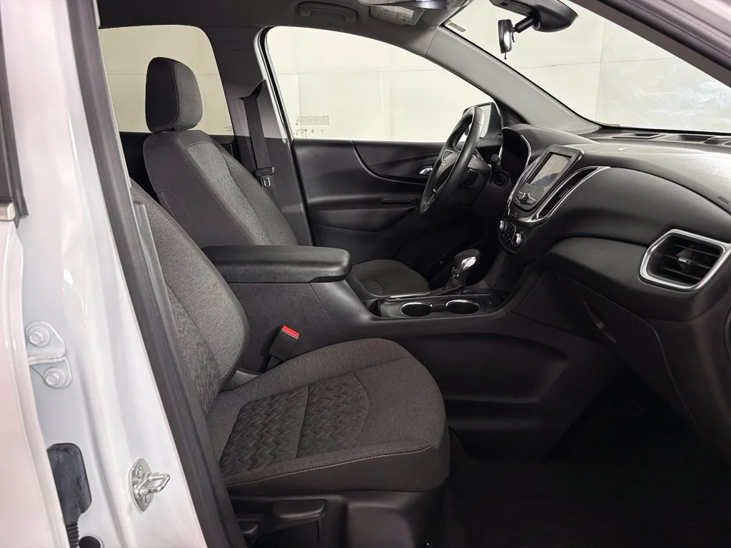 Used 2024 White Chevrolet LT image 42