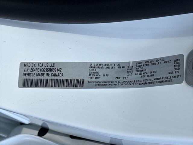 New 2025 Bright White Clear-Coat Exterior Paint Chrysler LX image 90