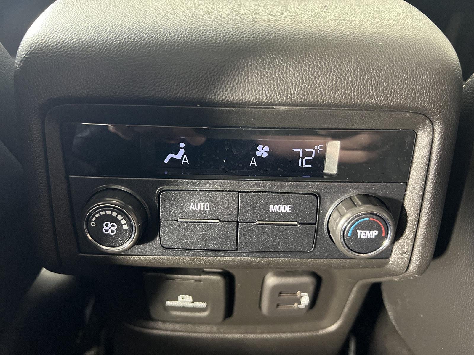Used 2019 Ebony Twilight Metallic GMC SLT image 26