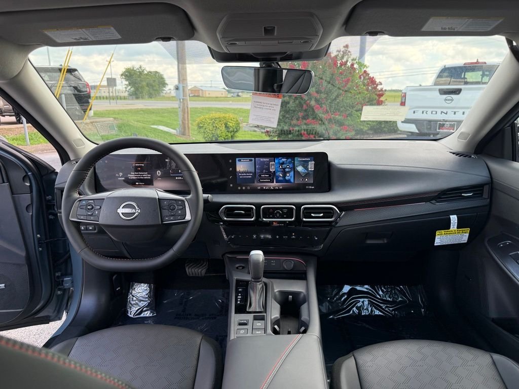New 2026 Atlantic Gray Metallic / Super Black Two-tone Nissan SR image 13