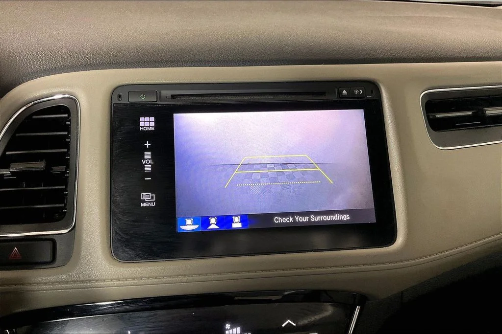 Used 2018  Honda EX image 21