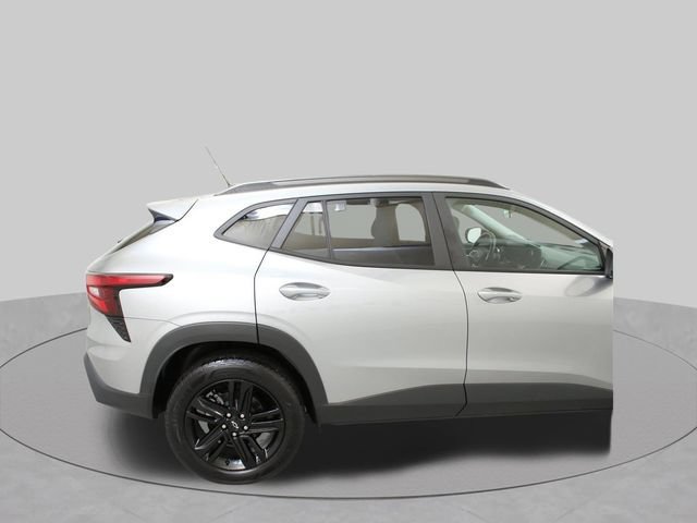 Used 2024 Sterling Gray Metallic Chevrolet ACTIV image 10