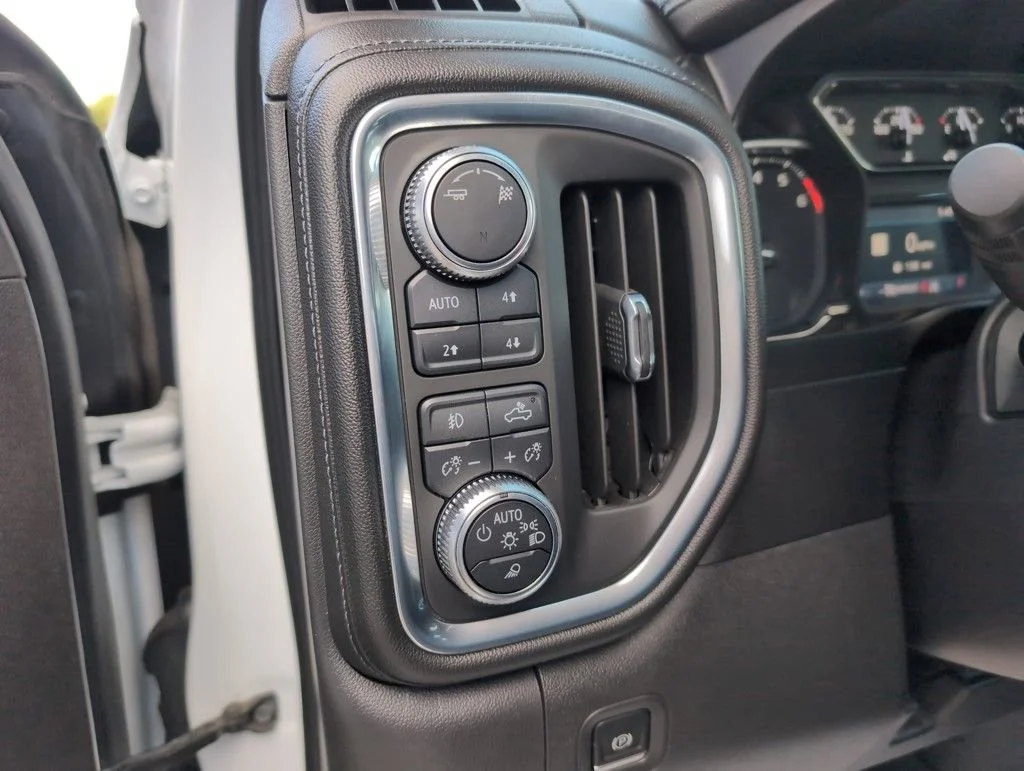 2019 GMC Sierra 1500 SLT - Photo 20