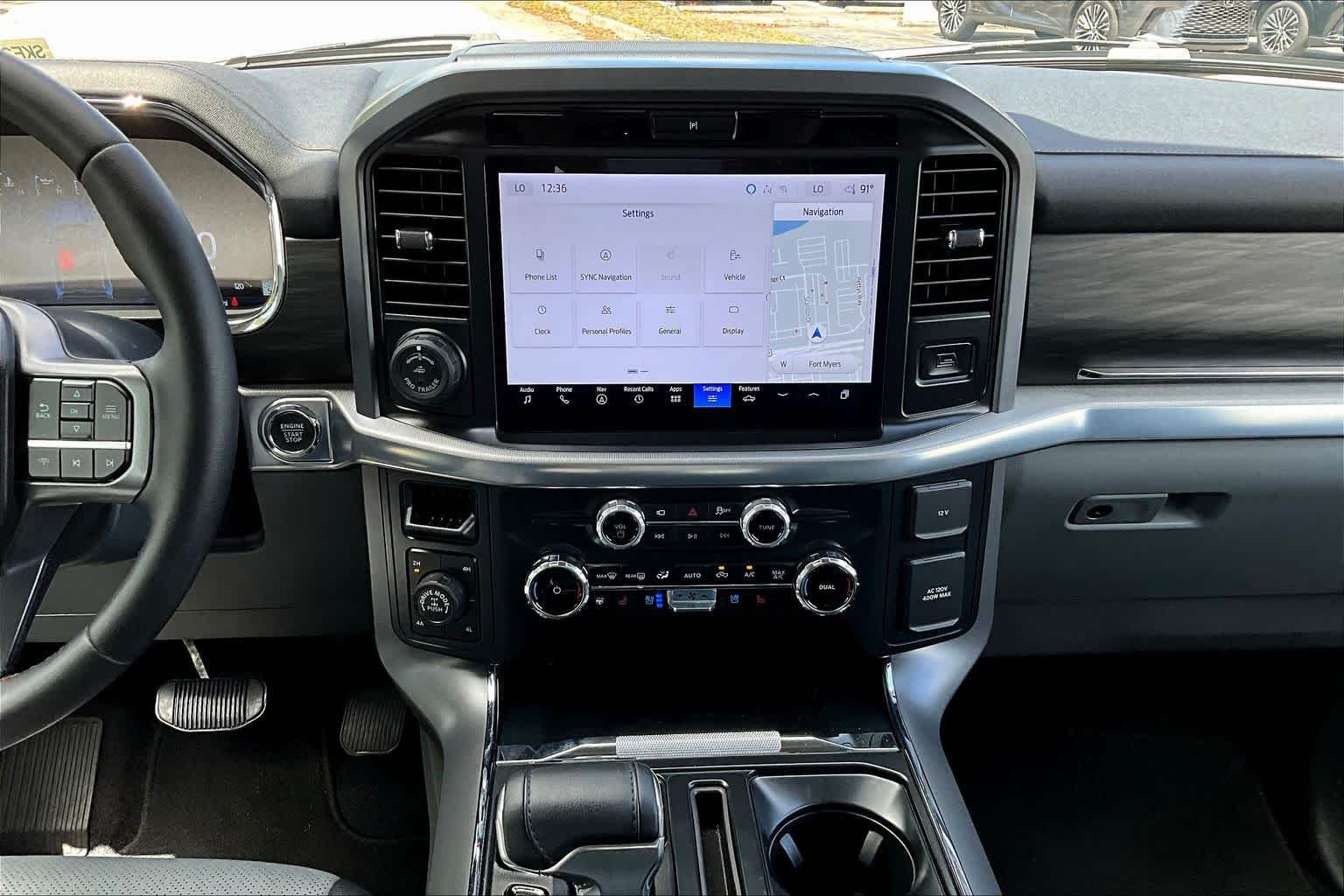 Used 2025 Carbonized Gray Metallic Ford LARIAT image 11