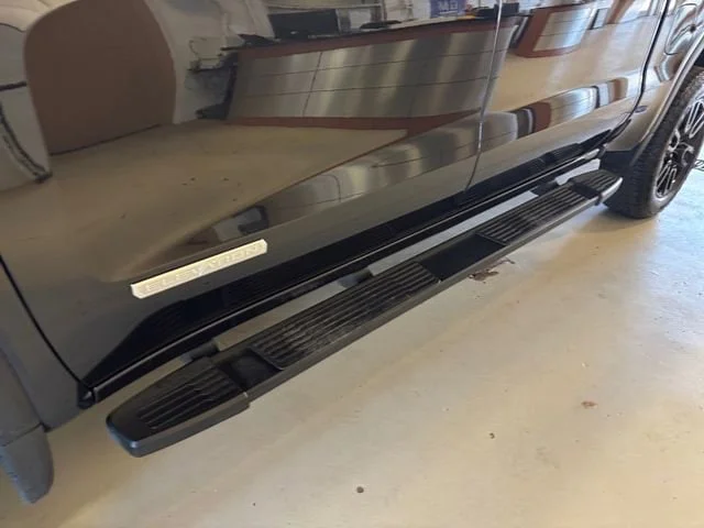 Used 2025 Titanium Rush Metallic GMC Elevation image 25