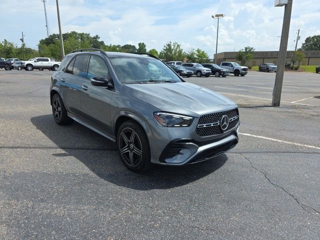 Used 2026 Gray Mercedes-Benz GLE 450 image 1