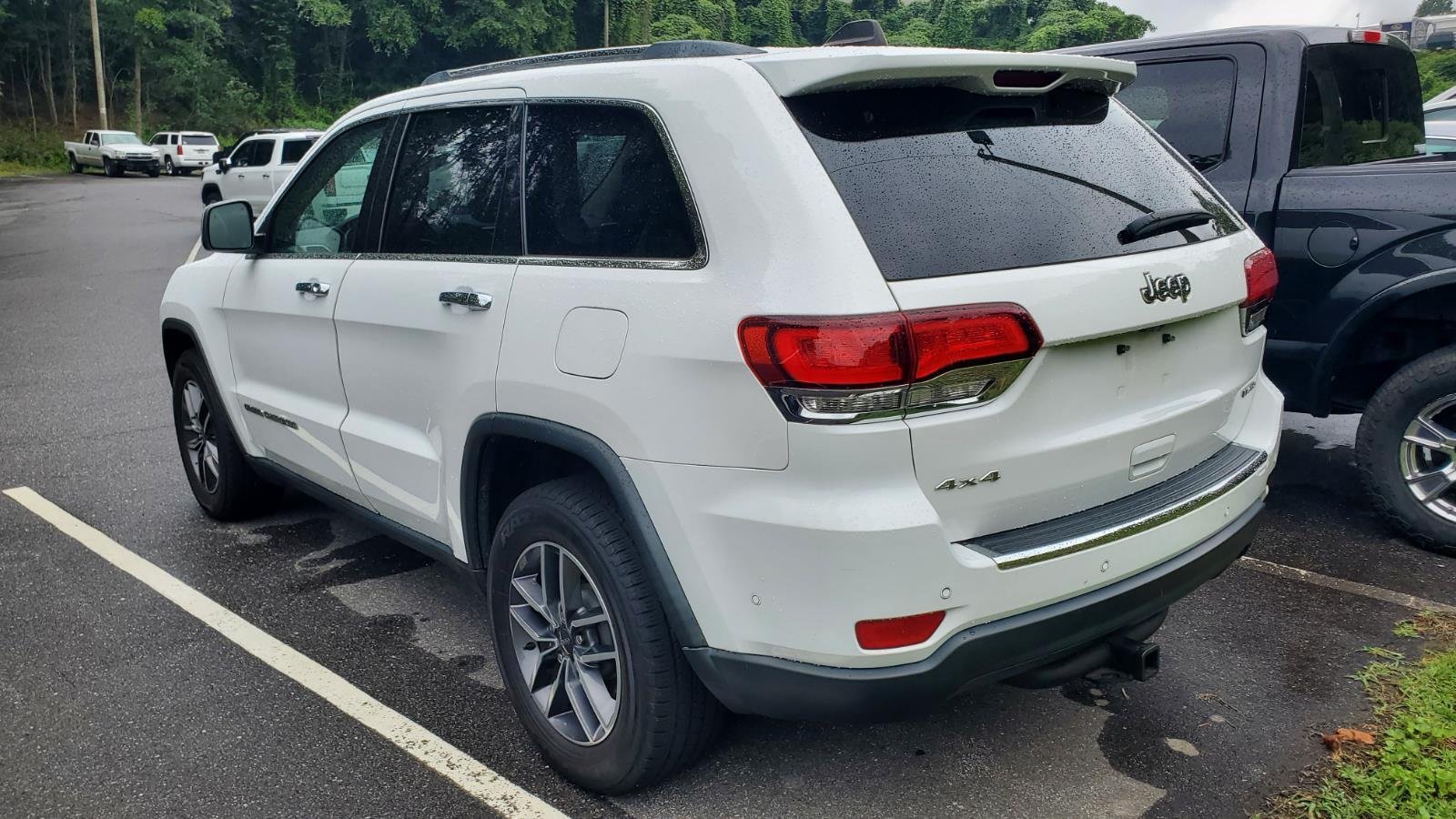 Used 2020 Bright White Clearcoat Jeep Limited image 8